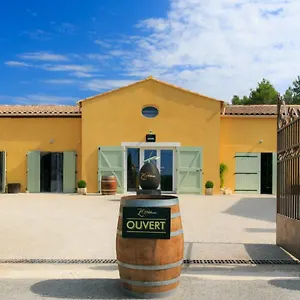 Domaine De L'olibaou Bed & Breakfast